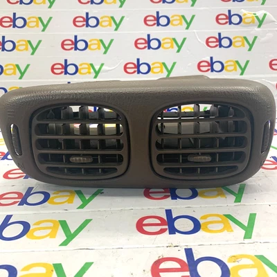 Оригинальная центральная панель вентиляционных отверстий для Chevrolet Trailblazer 2003–2009 годов выпуска 2534 04 05 желтовато-коричневая 2534 - Изображение 1 из 4