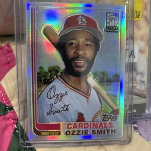 2001 Topps Traded & Rookies Chrome Retrofractor Ozzie Smith HOF #T106 - Picture 1 of 4
