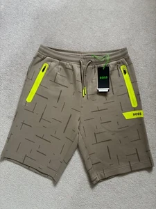 Hugo Boss Mens Shorts - Large - Picture 1 of 6