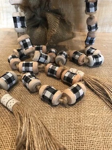 Negro/Blanco Buffalo Check Navidad GUIRNALDA TAZÓN RELLENO CARRETE MADERA GRANJA - Imagen 1 de 6