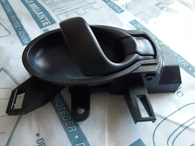2012-2018 NISSAN VERSA NOTE REAR RIGHT PASSENGER SIDE INTERIOR DOOR HANDLE OEM* - Image 1 of 4