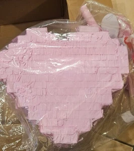 Valenties Day Piñata - Picture 1 of 14