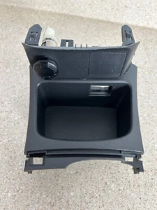 Toyota Matrix 2013 centro tablero de almacenamiento bisel bisel de bolsillo panel de ajuste OEM - Imagen 1 de 6