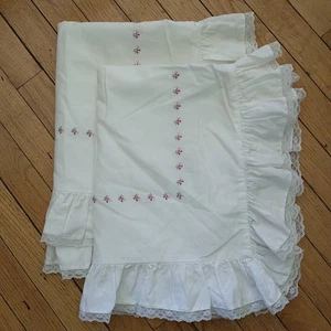 Laura Ashley Standard Size Pillow Shams Cases Embroidered Floral Ruffle Set Of 2 - Picture 1 of 10