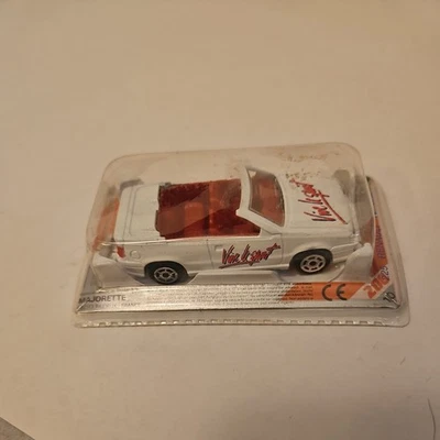 Majorette 200 series 225 White Renault 19 Cabriolet in Blister backage - Image 1 of 4