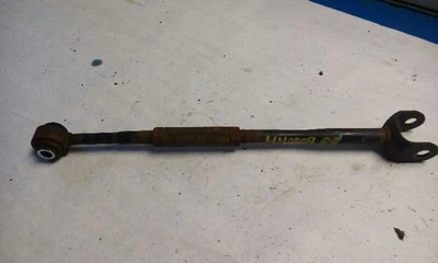Brazo de control inferior trasero pasajero derecho Toyota Solara 04-08  Foto 1 de 4