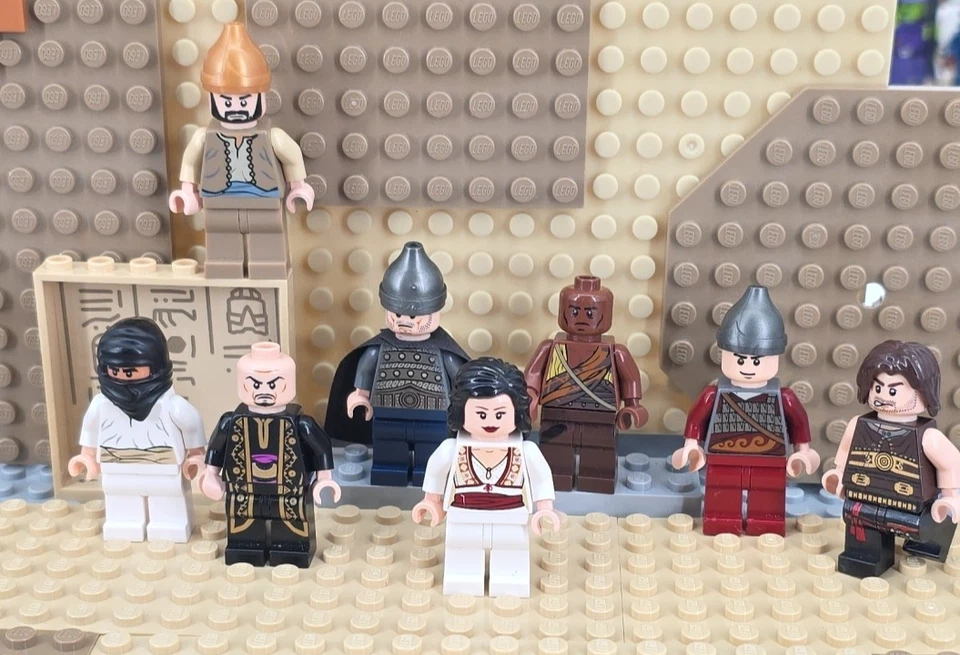 Lote x 8 Minifiguras LEGO Príncipe de Persia Tamina Retirada Raro De Colección 7573 7571 Foto 1 de 4