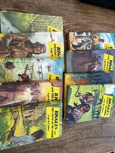 vintage Biggles books X 9 Dean And Son Titles - Picture 1 of 10