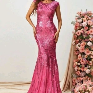 Hot Pink Party Contrast Sequin, round neck, cap sleeve, Mermaid Maxi Go… - Picture 1 of 9