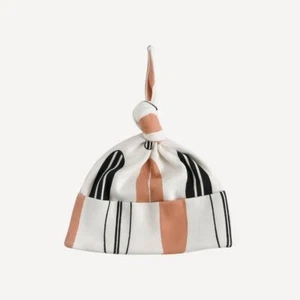NWT Kate Quinn Neutral Longboard Organic Cotton Knot Hat 12-18m - Picture 1 of 1