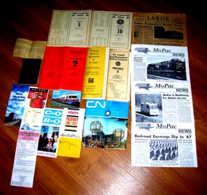 17 Pieces Railroad Memorabilia-Illinois Central Employee Timetables-Other Items - Picture 1 of 6