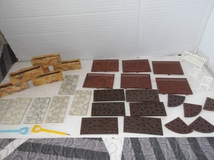 BRITAINS FLORAL GARDEN, JOB LOT 35 ITEMS SEE DESC. / LIST /PHOTOS INC. WALLS ECT - Picture 1 of 8