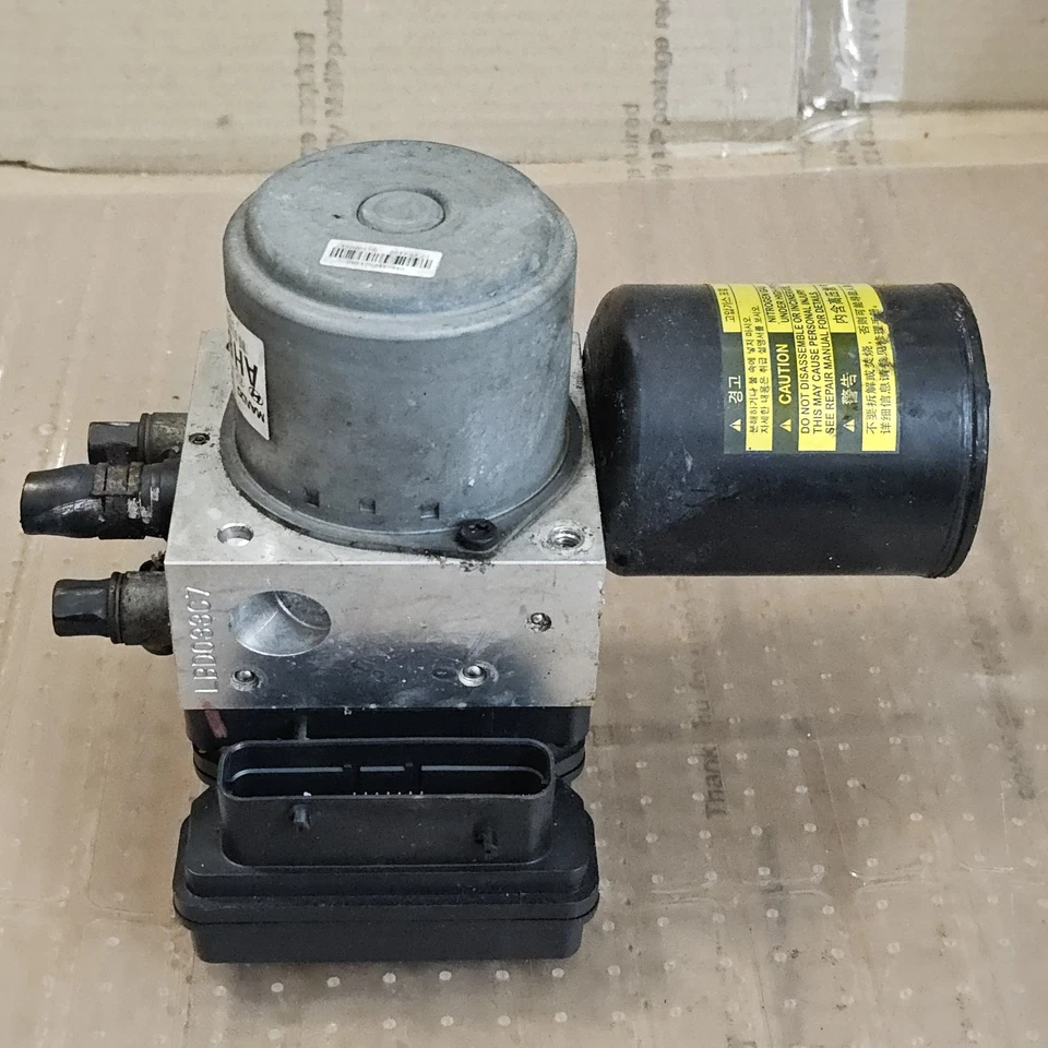 Unidad de módulo de bomba de freno antibloqueo ABS híbrido Hyundai Sonata 2011-2016 58620-4R001 Foto 1 de 4
