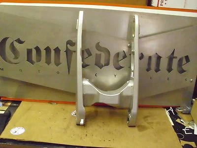 VICTORIA (POLARIS PURO), Asm., brazo oscilante con rodamientos, PLATA, P/N#1014408-385.# Foto 1 de 4