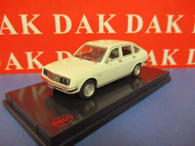 Die cast 1/43 Modellino Auto Lancia Beta Berlina 1 Serie 1972 White by Pego - Immagine 1 di 4