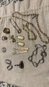 Lote de joyas mixtas vintage en tono dorado llamativo anillos de disfraz talla 7,5/8 - Imagen 1 de 5