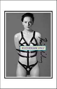 Daisy Ridley, Autographed, Cotton Canvas Image. Limited Edition (RD-3) - Picture 1 of 1