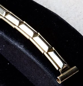 Damen Vintage Uhrenarmband Pyramide Glieder Stretch Typ Enden 8mm 9mm 10mm oder 11mm - Bild 1 von 7