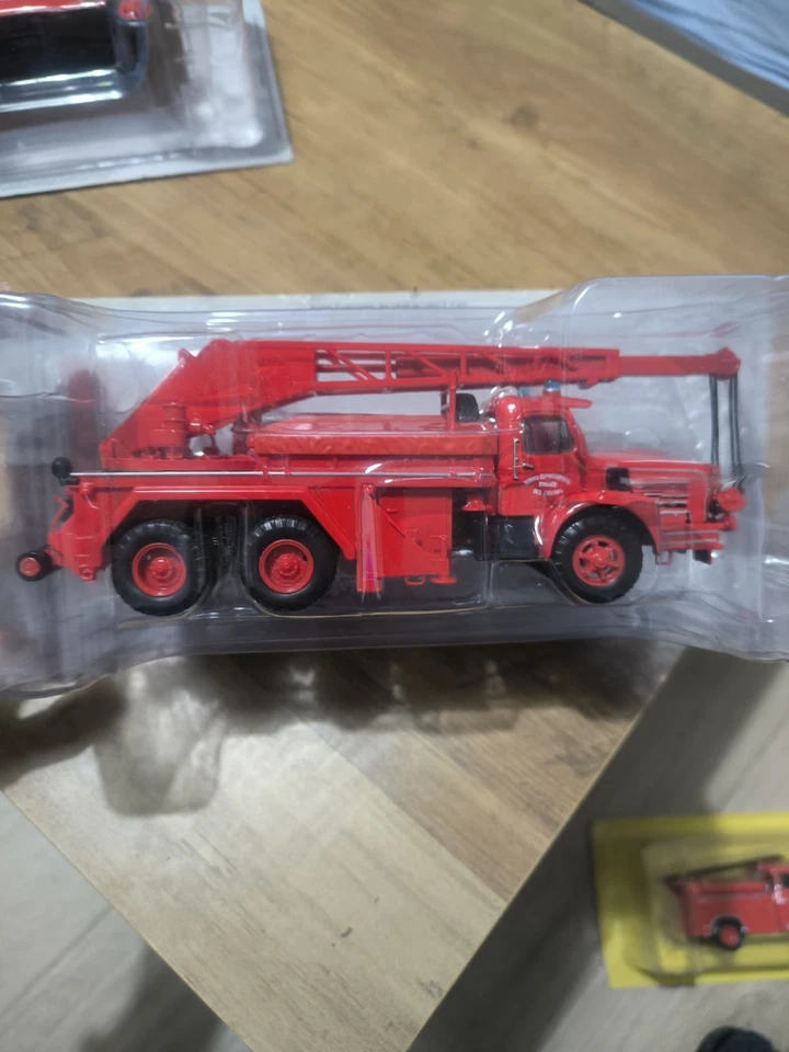 Die cast Camion Pompieri Autogru MAGIRUS BERLIET TBO 15. FRANCIA 1959 1/43 - Immagine 1 di 2