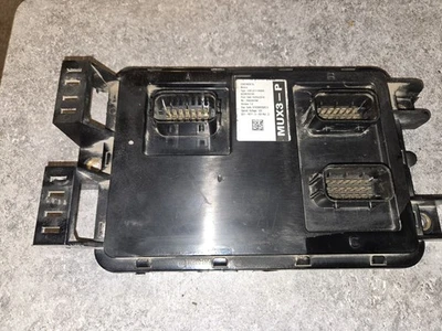 Módulo de control de chasis Peterbilt 579 Paccar 2019 Q21-1077-3-103 MUX3-P Foto 1 de 3