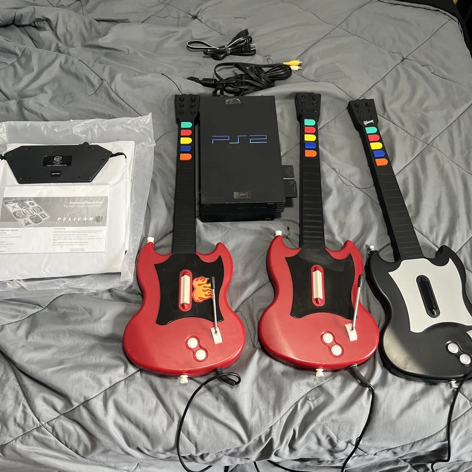 Guitar Hero PS2 Lote 3 Rojo Octano Cableado PS2 Con Juego Y Pelican Dance Mate Foto 1 de 4