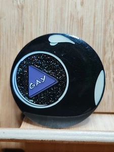 Magical Eight-Ball "Gay" 🌺 Enamel Pin Badge Brooch🌺 FREE POST (B2) - Picture 1 of 1