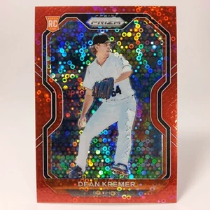 Panini Prizm 2021 círculos de rosquilla roja Dean Kremer #232 SN 99/99!¡! Con tarjeta base - Imagen 1 de 5