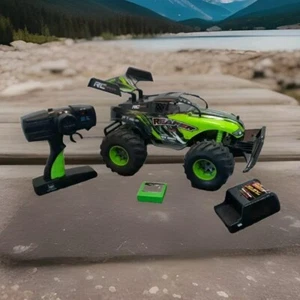 Reaper New Bright RC PRO Car Remote & battery included Non Working For Parts - Picture 1 of 13