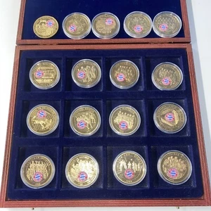 17 Gedenkmedaillen FC Bayern München * Die Größten Erfolge * - Bild 1 von 5