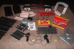 1:32 Scalextric SCX Slotcar Rennbahn mit seltenem Trainer 1 Computer, Brücke.... - Bild 1 von 16