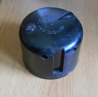 LUCAS 407279 DISTRIBUTOR CAP - NEW OLD STOCK, JAGUAR 2 1/2 & 3 1/2 LITRE - Image 1 of 4