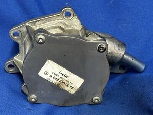 original Bomba de vacío/vacío Mercedes A6422300065 para OM642 pocos km - Imagen 1 de 2