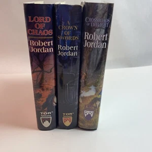 The Wheel Of Time: Crossroads Of Twilight, Lord Of Chaos Crown Of Swords HC - Picture 1 of 18