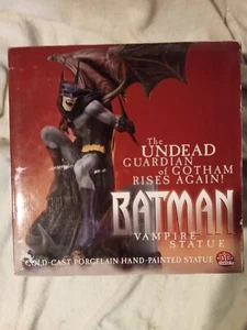 Estatua de vampiro de Batman tamaño completo limitada William Paquet escultura - Imagen 1 de 6