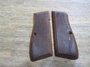 US Army Pistolen Holz Griffschalen Browning FN M.35 HP Pistol Wood Grip WWII WK2 - Bild 1 von 2
