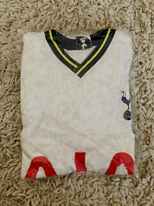 Brandneu mit Etikett Tottenham Hotspur Home YT KIT PJS Pyjama 11/12 Jahre V-Ausschnitt
