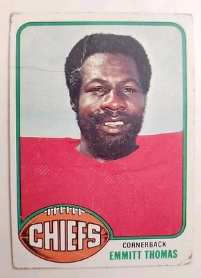 1976 Topps Football Card 216 Emmitt Thomas Kansas City Chiefs  - Image 1 of 2