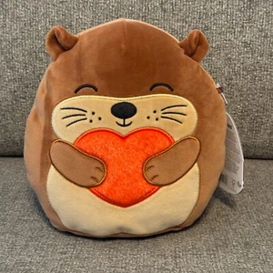 Malvaviscos 2025 Día de San Valentín Juana la Nutria con Corazón NUEVO con Etiquetas 8" - Imagen 1 de 4