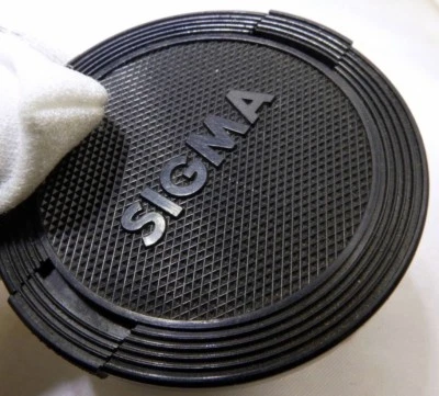 Sigma 55mm Front Lens Cap Snap on type all Black  - Image 1 of 4