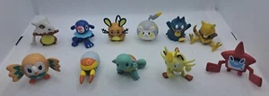 Paquete de figuras Pokemon TOMY **14 figuras** coleccionables. Squirtle. Cubone. Meowth. - Imagen 1 de 6