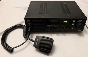 Transceptor de estación base de radio CB Navaho TRC-492 40 canales realista de colección con micrófono - Imagen 1 de 5