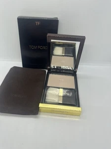 Tom Ford New Translucent Finishing Powder 01 Alabaster Nude .31oz/ 9g Boxed - Picture 1 of 3