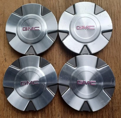 GMC Acadia center cap set of 4, 2007-2012 part number 9596977 S4 - Image 1 of 3