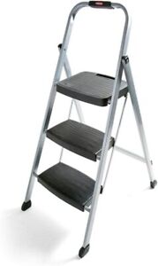 Rubbermaid RM-3W 3-Step Steel Step Ladder with Hand Grip, 200 lb Capacity,Silver
