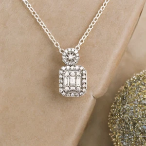 Diamond Pendant 18ct White Gold 16" Chain -Real Diamonds -Pendant 1.6 x 1 cm - Picture 1 of 3