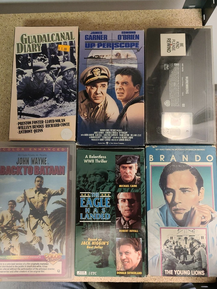 Lot of  6 Historical Military World War 2 VHS John Wayne, Marlon Brando and more Foto 1 de 2