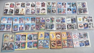 Lot of 140 Baseball Wax Box Cut-Out Bottoms Topps Donruss Fleer Box Bottoms - Picture 1 of 1