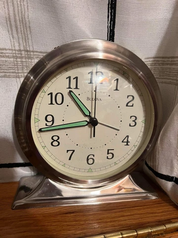 BULOVA Round Travel Alarm Clock Stainless Enclosure White Face Glow Green Hands Cover