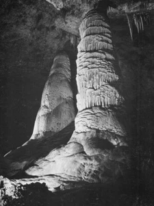 Hall of Giants, Big Room, Carlsbad Caverns National Park, New Mexico - Picture 1 of 3