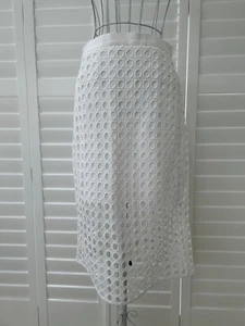Banana Republic Women's White Midi Straight Circle Eyelet Lace Skirt Size 6 - Picture 1 of 11